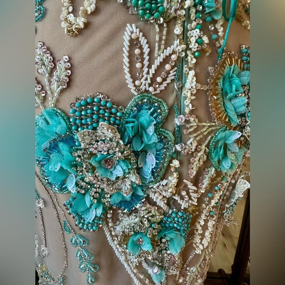 Crystal Beaded Formal Sweetheart Neckline Custom Gown Beige Turquoise Size 4 - Picture 12 of 16